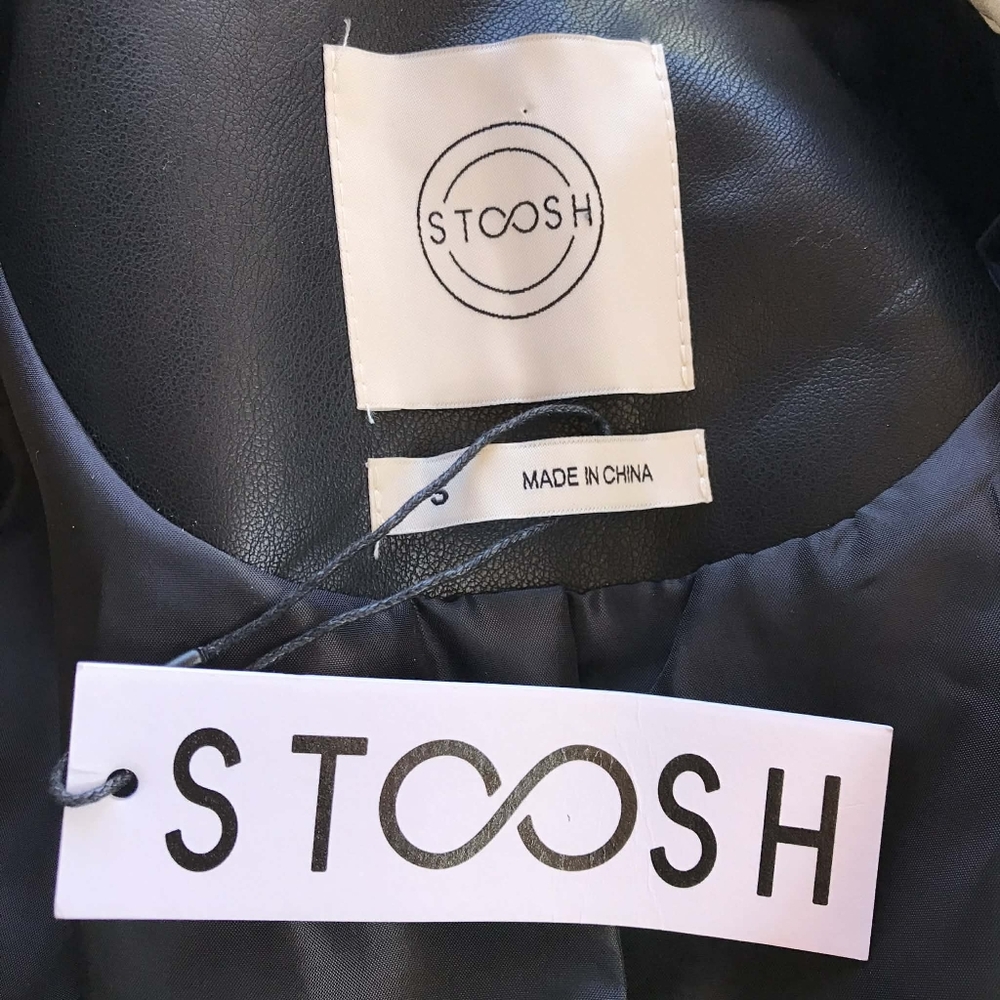 Stoosh NWOT Faux Leather Zip Up Star Outlay Vest Womens Size Small - Picture 3 of 8